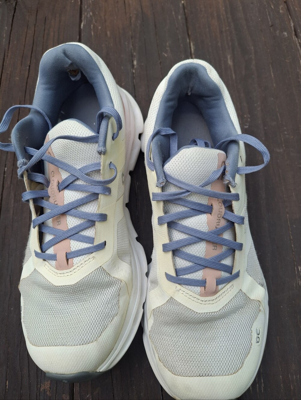 On Cloudrunner 2 Womens Size 9 - Picture 12 of 16